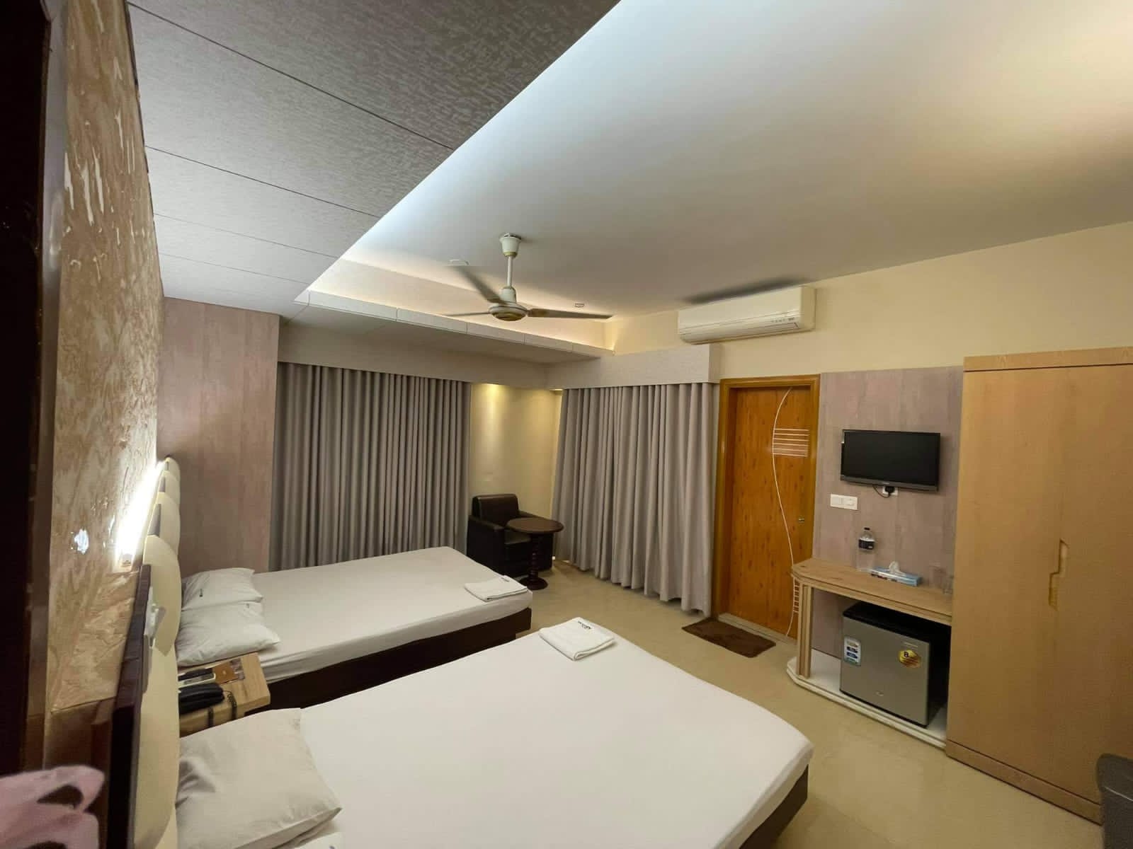 Deluxe Triple Room – view 3