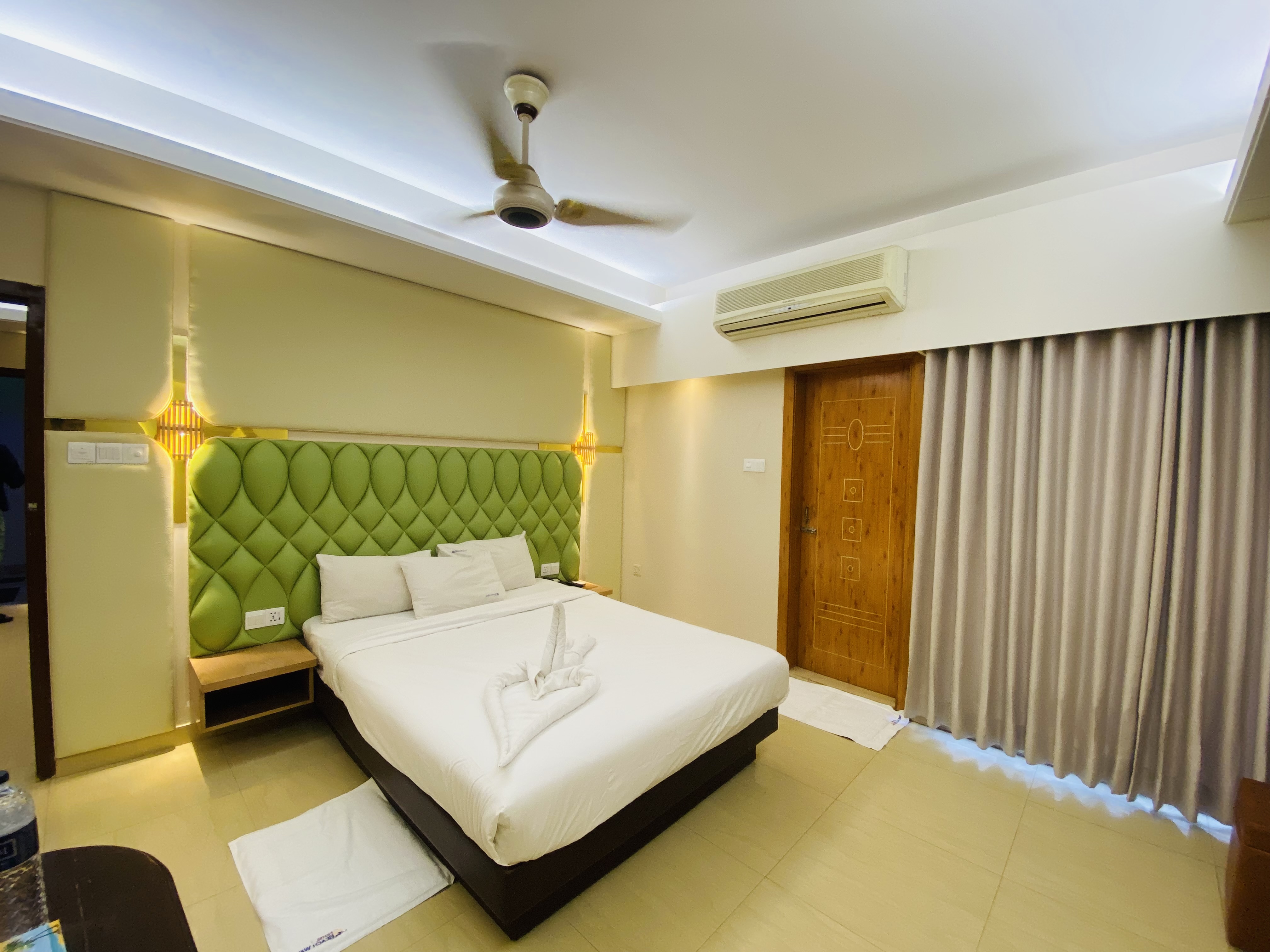 Executive Suite – view 5